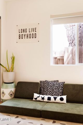 17922 Martha Street, Los Angeles, CA 91316