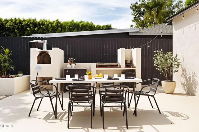 17922 Martha Street, Los Angeles, CA 91316