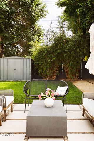 17922 Martha Street, Los Angeles, CA 91316