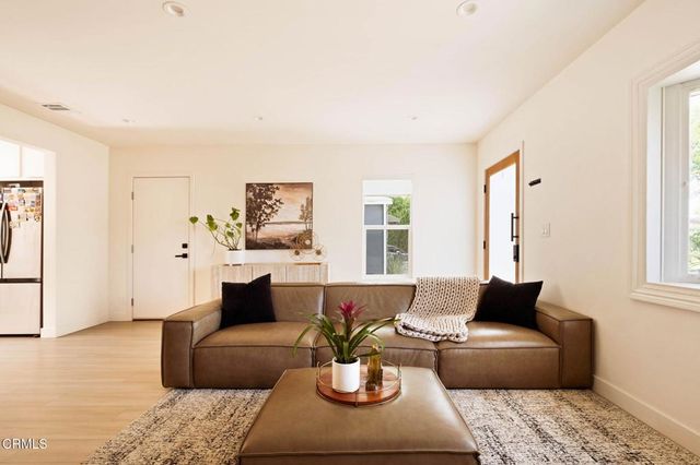 17922 Martha Street, Los Angeles, CA 91316