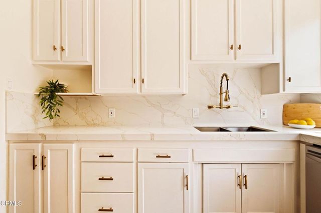 17922 Martha Street, Los Angeles, CA 91316