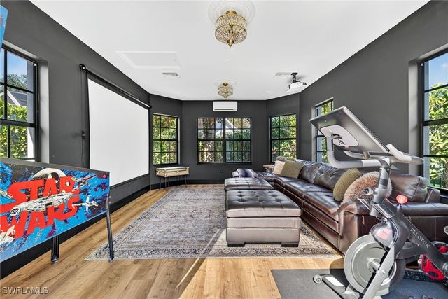 263 Silverado DR, Naples, FL 34119