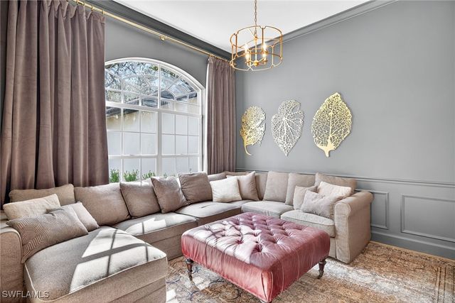 263 Silverado DR, Naples, FL 34119