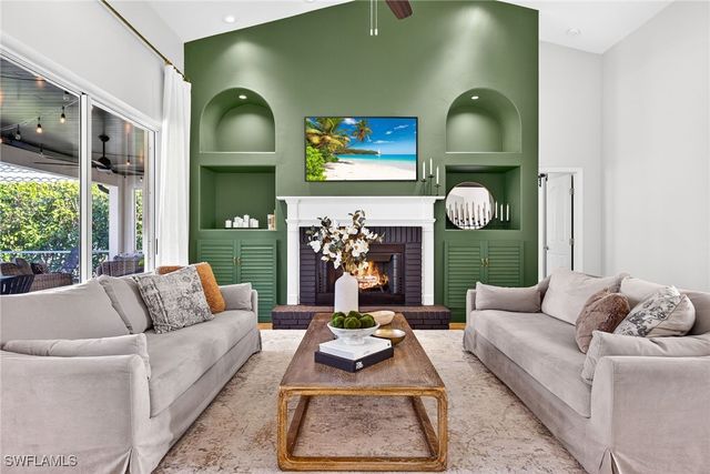 263 Silverado DR, Naples, FL 34119