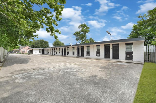 3714 Dabney Street 10, Houston, TX 77026