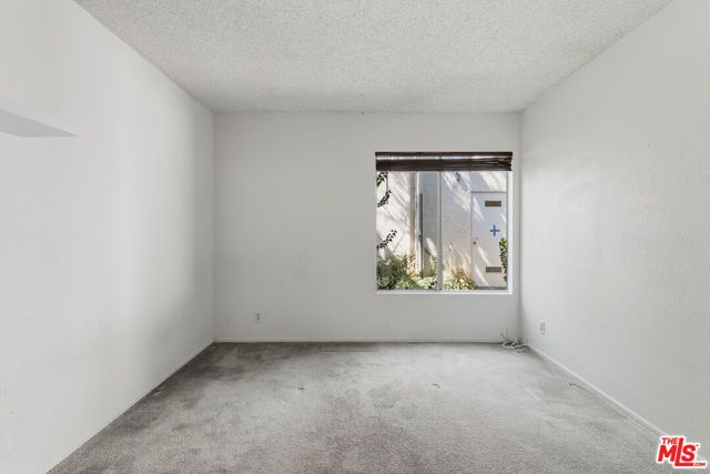 5700 Etiwanda Avenue 136, Tarzana (los Angeles), CA 91356