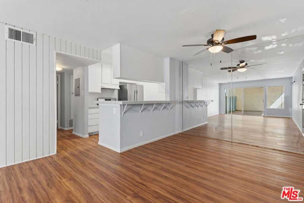 5700 Etiwanda Avenue 136, Tarzana (los Angeles), CA 91356