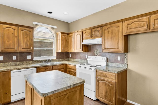 1217 Foxtail Lane, Crowley, TX 76036