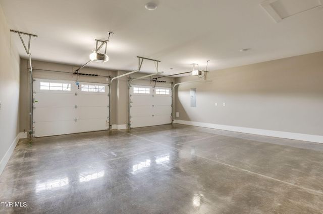 1436 Cabot Cove, Jonesborough, TN 37659