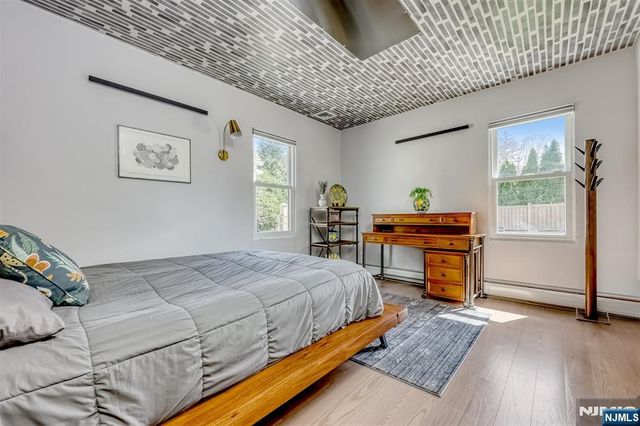 11 Ashton Place, Glen Rock, NJ 07452