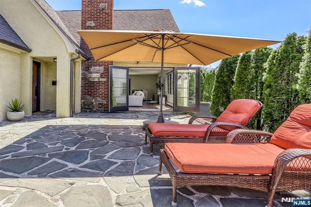 11 Ashton Place, Glen Rock, NJ 07452
