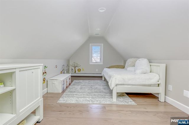 11 Ashton Place, Glen Rock, NJ 07452