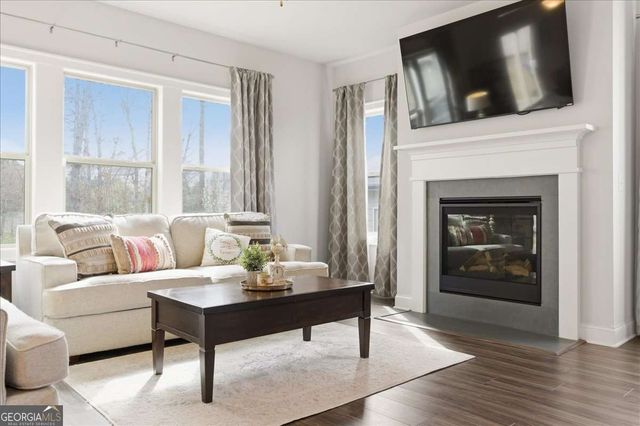 511 Payne Road, Woodstock, GA 30188