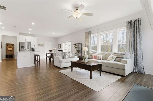 511 Payne Road, Woodstock, GA 30188