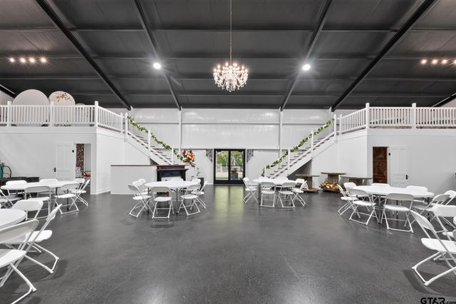 735 County Road 3211, Wills Point, TX 75169