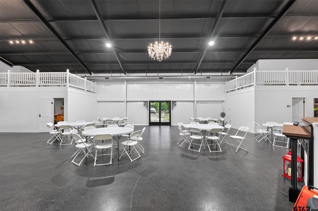 735 County Road 3211, Wills Point, TX 75169