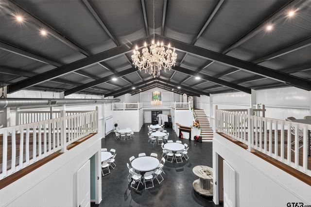 735 County Road 3211, Wills Point, TX 75169
