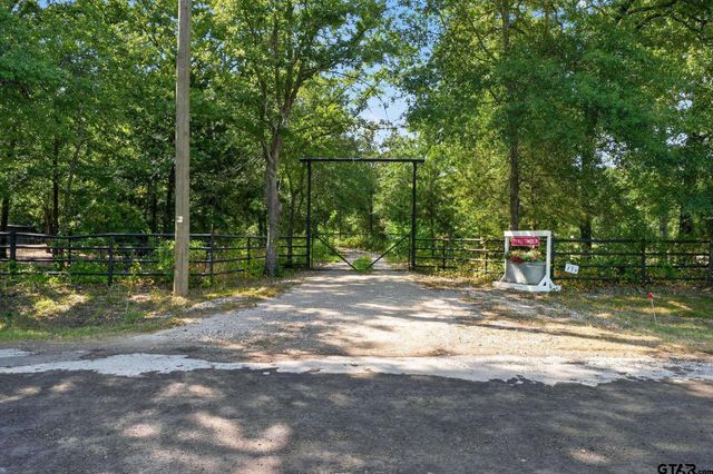 735 County Road 3211, Wills Point, TX 75169