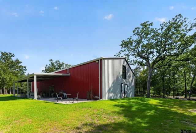 735 County Road 3211, Wills Point, TX 75169