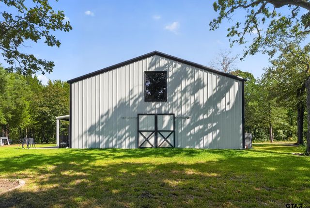735 County Road 3211, Wills Point, TX 75169