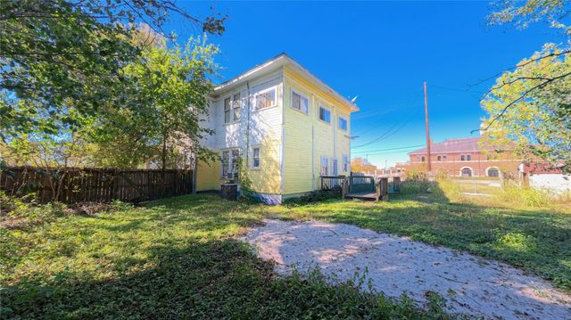 403 Farquhar Street, Navasota, TX 77868