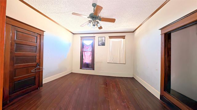 403 Farquhar Street, Navasota, TX 77868