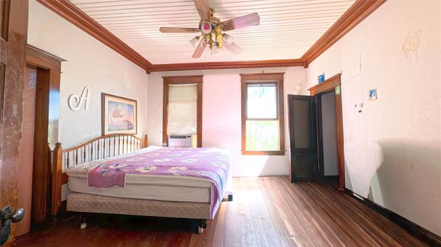 403 Farquhar Street, Navasota, TX 77868