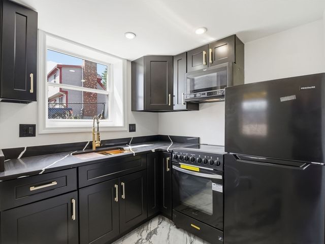 72 Holden Road, Paxton, MA 01612