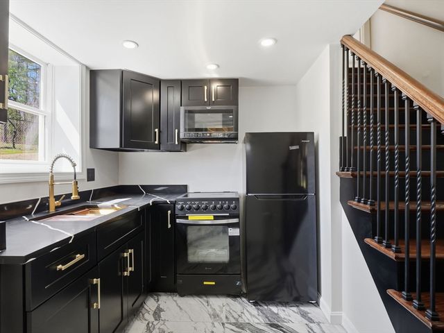 72 Holden Road, Paxton, MA 01612