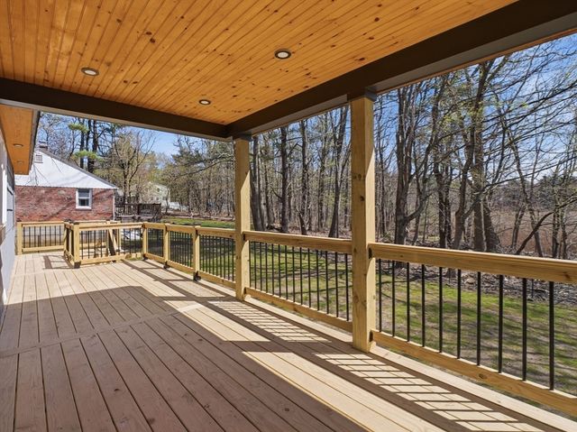 72 Holden Road, Paxton, MA 01612