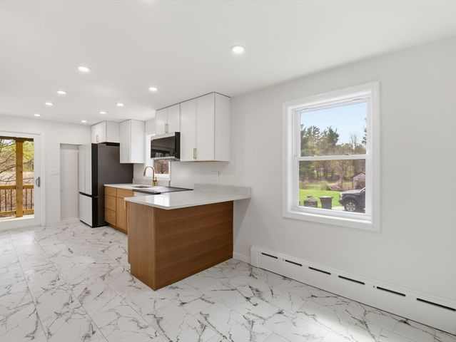 72 Holden Road, Paxton, MA 01612