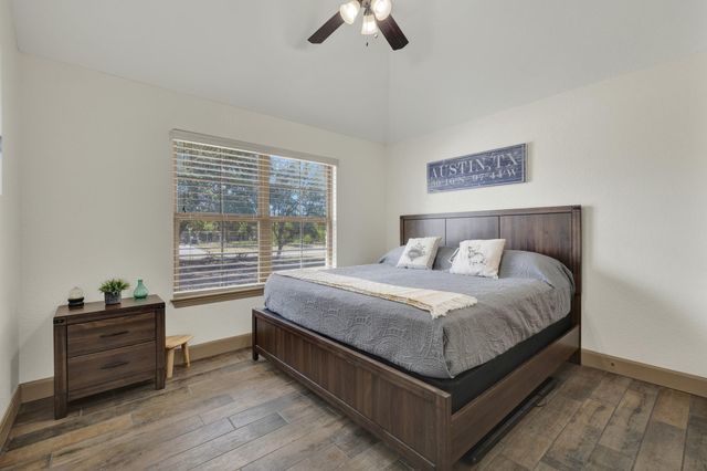 1184 Summit BLF, Canyon Lake, TX 78133