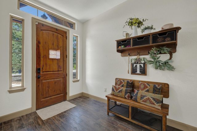 1184 Summit BLF, Canyon Lake, TX 78133