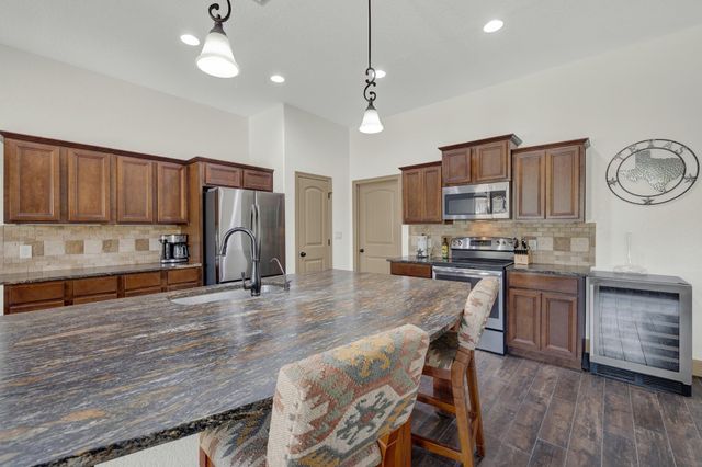 1184 Summit BLF, Canyon Lake, TX 78133