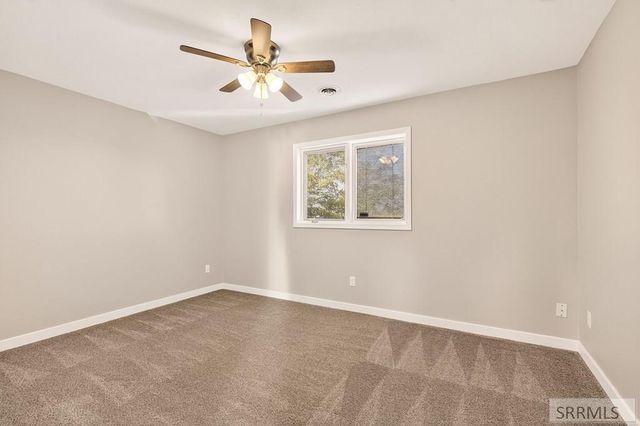 9233 S Ammon Road, Idaho Falls, ID 83406