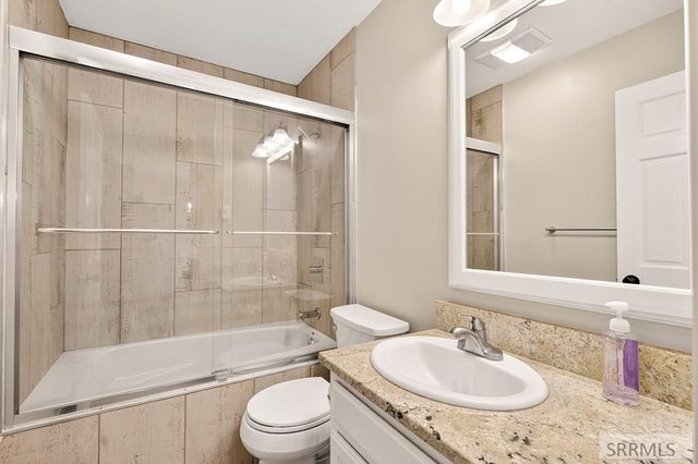 9233 S Ammon Road, Idaho Falls, ID 83406