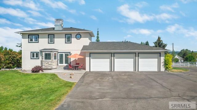 9233 S Ammon Road, Idaho Falls, ID 83406