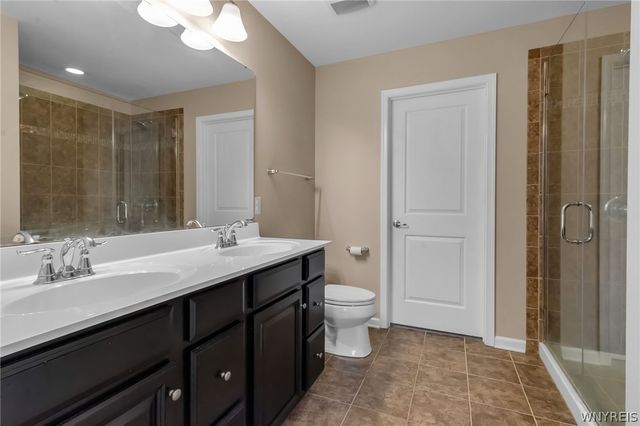 684 Pleasant View Drive, Lancaster, NY 14086