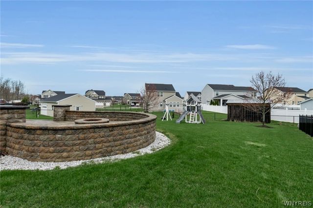 684 Pleasant View Drive, Lancaster, NY 14086