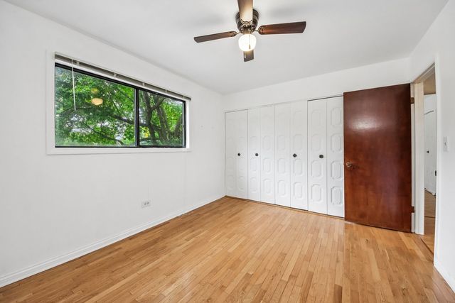 105 W Dover Drive, Mount Prospect, IL 60056