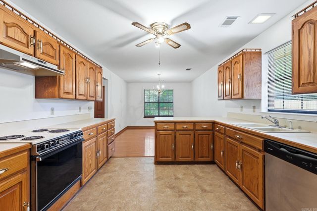 310 White Blossom Circle, Bryant, AR 72022