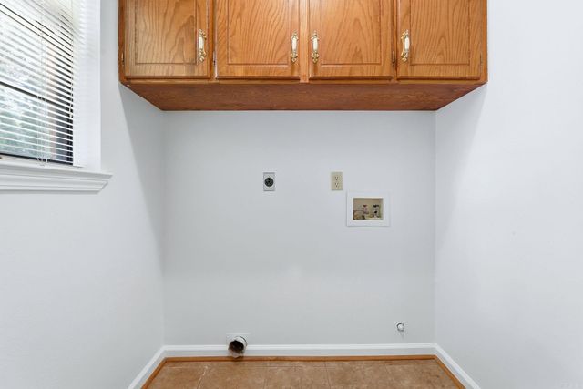 310 White Blossom Circle, Bryant, AR 72022