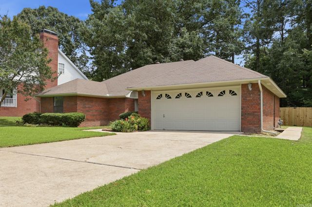 310 White Blossom Circle, Bryant, AR 72022
