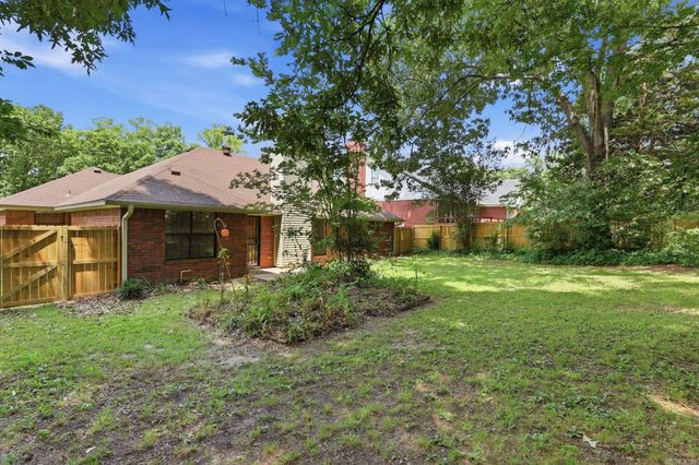 310 White Blossom Circle, Bryant, AR 72022