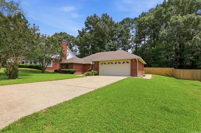 310 White Blossom Circle, Bryant, AR 72022