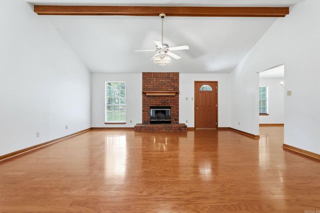310 White Blossom Circle, Bryant, AR 72022