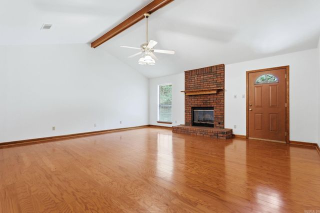 310 White Blossom Circle, Bryant, AR 72022
