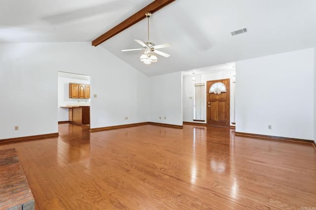 310 White Blossom Circle, Bryant, AR 72022