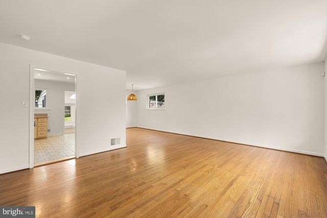 9512 FLOWER AVE, Silver Spring, MD 20901