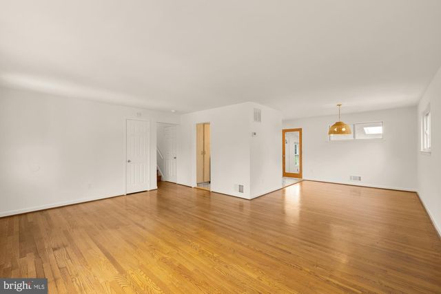 9512 FLOWER AVE, Silver Spring, MD 20901